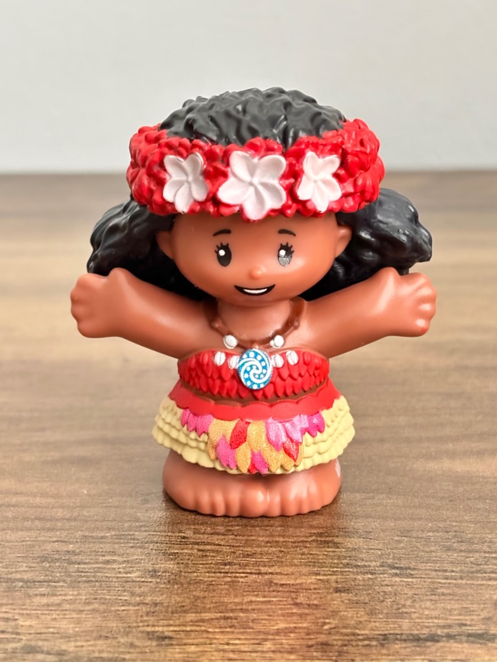 Fisher Price Little People Figure Disney Princess Moana Island Floral Crown 2022